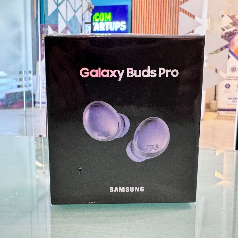 Earbuds Pro – Immersive Sound. Smart Comfort.